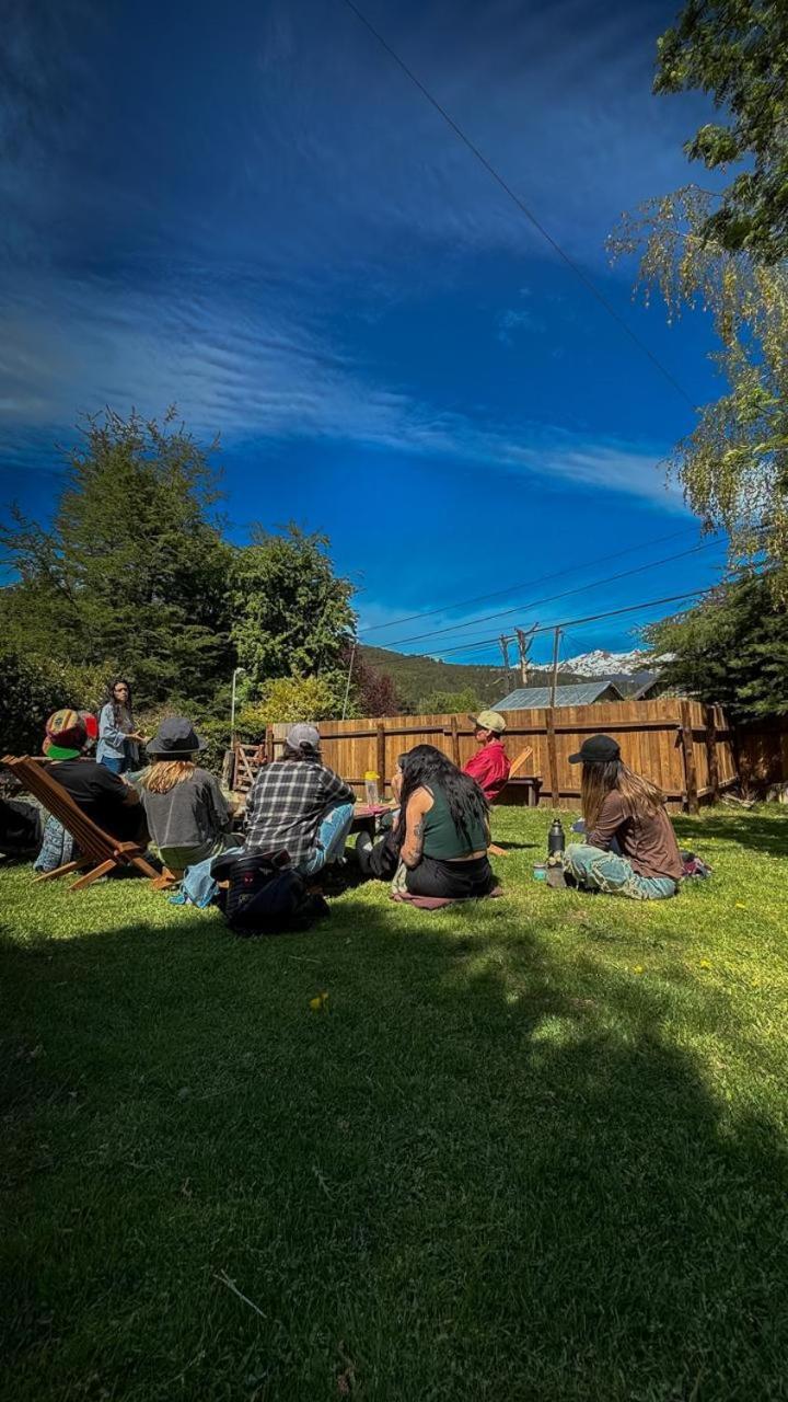 Alaska Patagonia Hostel Сан-Карлос-де-Барілоче Екстер'єр фото